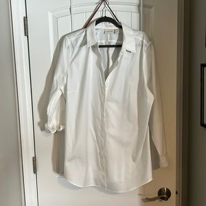Essential White no iron blouse Chico’s size 3